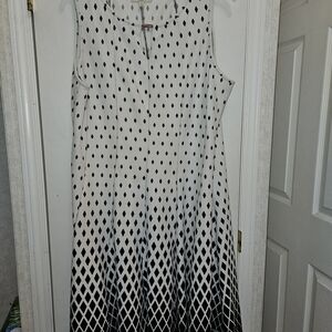 Elegant Black and White Midi Dress